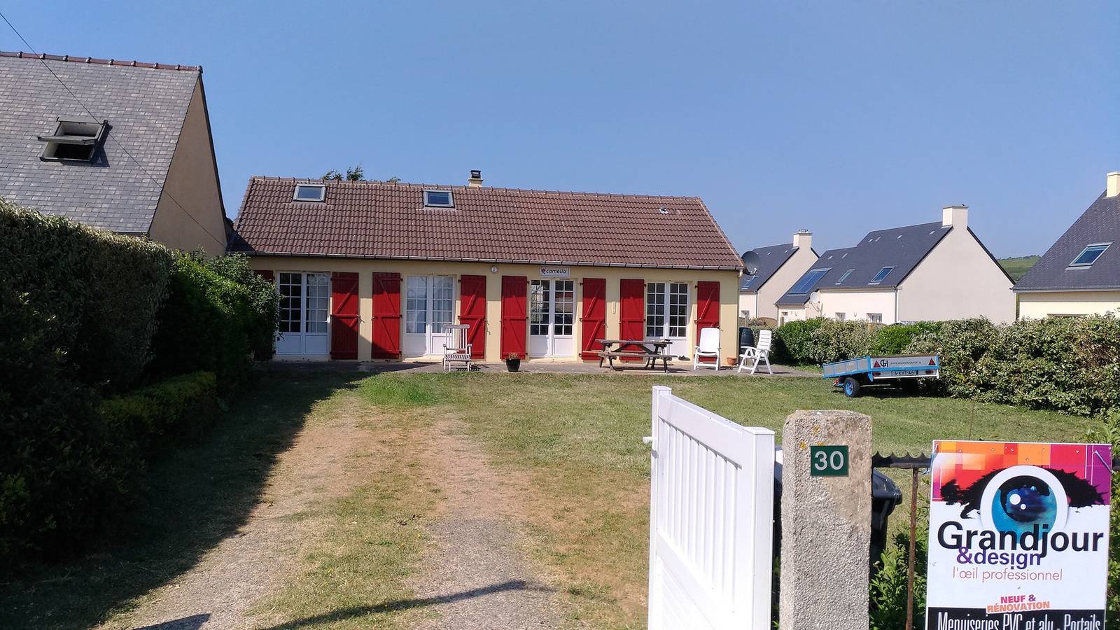Camélia in Surtainville, Côte de la Déroute