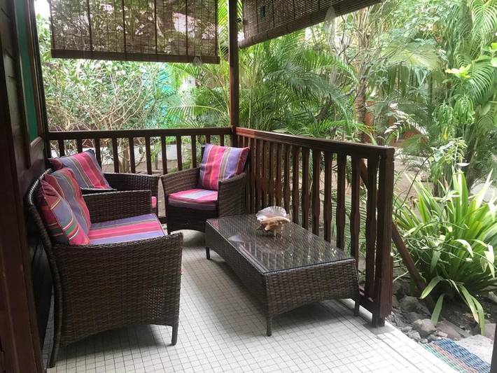 Location de vacances pour 5 personnes, avec vue et jardin, animaux acceptés dans Anse Rodrigue Terre De Haut - 2