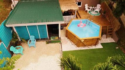 Maison de vacances pour 2 personnes, avec jardin ainsi que piscine et jacuzzi en Martinique