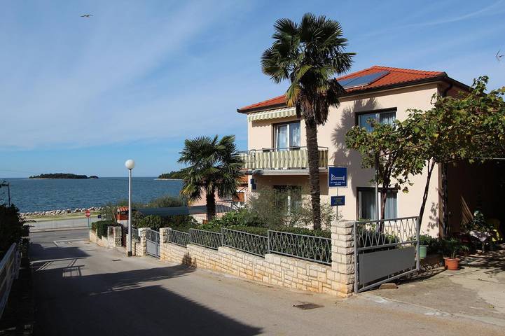 Ferienwohnung für 4 Personen, mit Garten und Terrasse, kinderfreundlich in Rovinj - 3