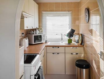 Log Cabin for 4 People in Hemsby, Newport (Norfolk), Photo 4