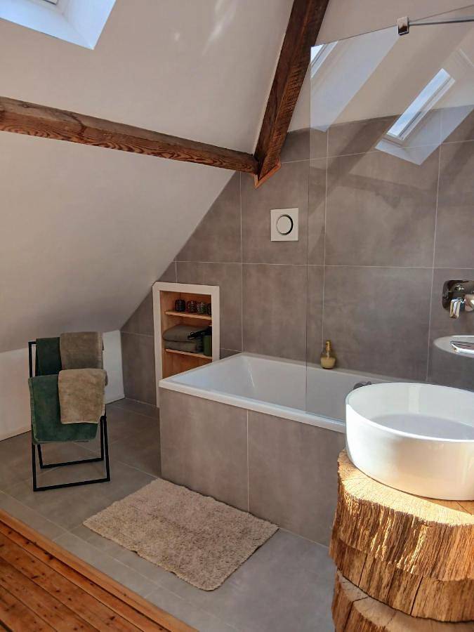 Deluxe Double Room with Bath in Onhaye, Région de Namur