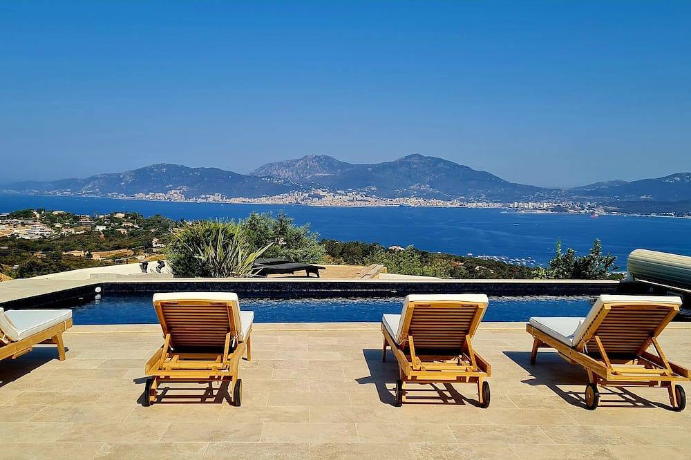 Villa Mit Pool für 4 Personen in Grosseto-Prugna, Corse-du-Sud