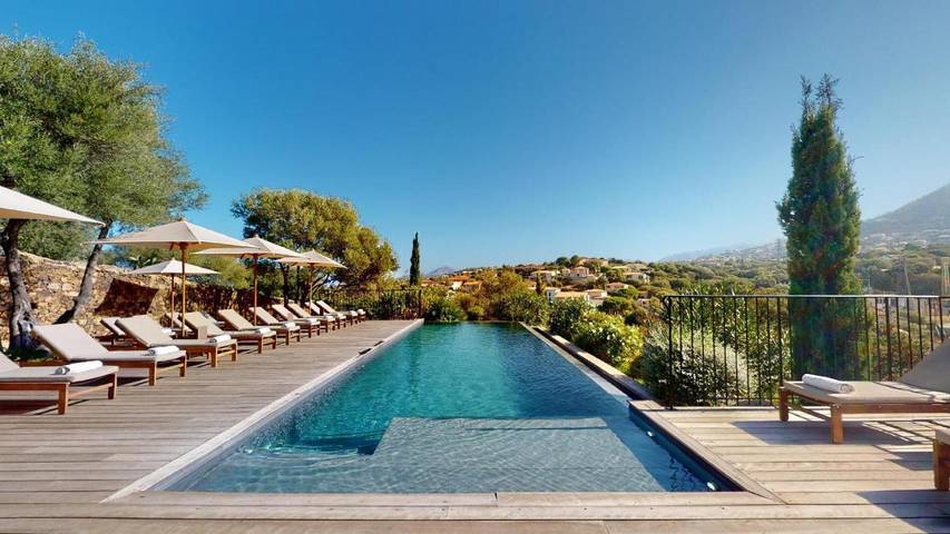 Hôtel pour 2 personnes, avec piscine ainsi que vue et jardin