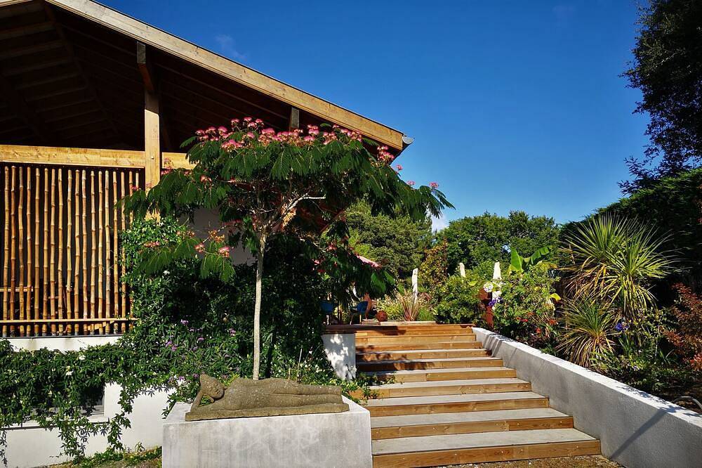 Chambre La Centrale : private terrace -Heated swimming pool, 5mn from the beach in Hossegor, Côte d’Argent