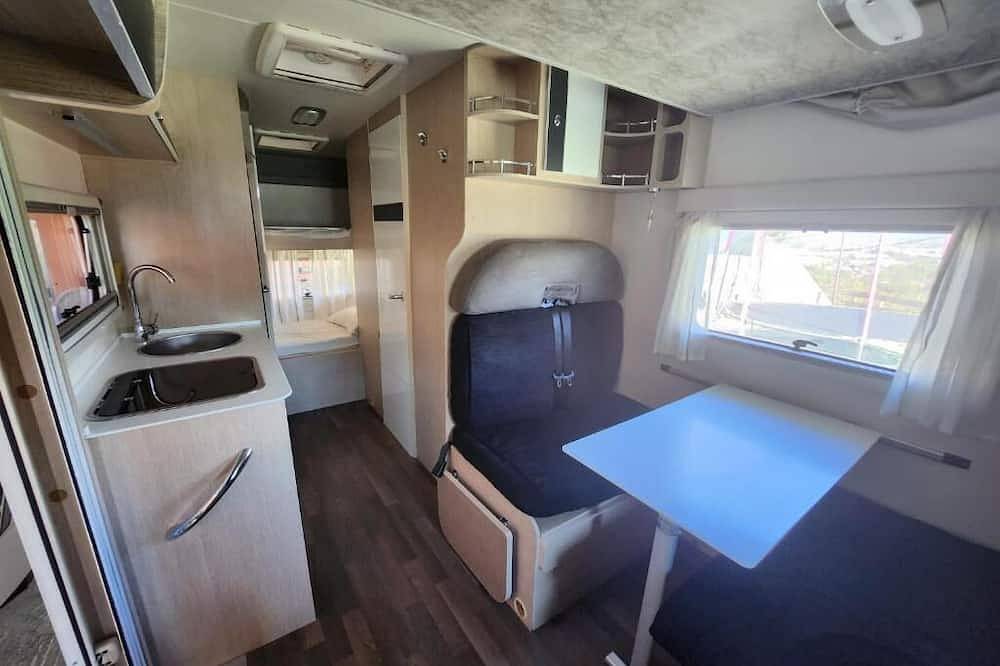 Autocaravana para 6 plazas (posibilidad de moverse o dormir) in Moncada y Reixach, Interior de Barcelona