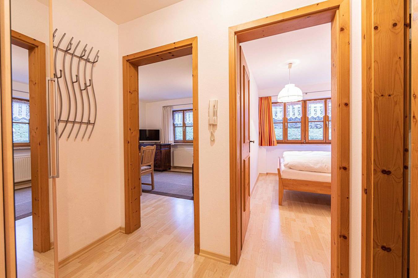 Ganze Wohnung, Ferienwohnung Waldblick - gemütlich eingerichtete Ferienwohnung in Obersalzberg, Berchtesgaden