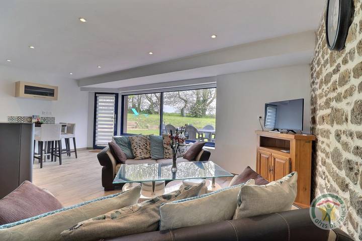 Gîte pour 5 personnes, avec vue ainsi que jardin et terrasse à Saint-Méloir-des-Ondes - 4