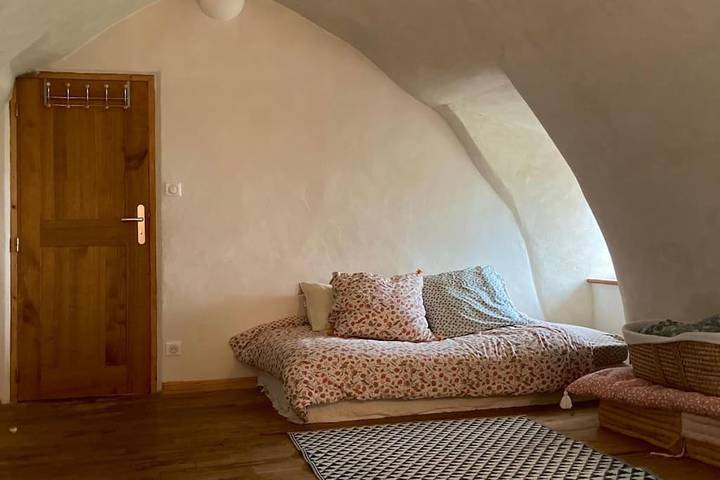 Location de vacances pour 7 personnes, avec vue et jardin à Hures-la-Parade - 4