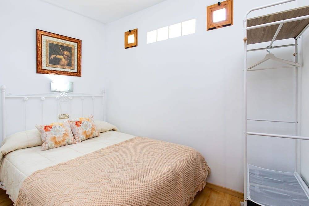 Stunning private villa for 6 people with Wifi, Tv, terrace and parking in Nigüelas, Granada Province