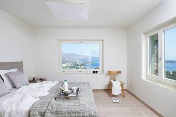 Villa for 32 People in Elounda, Lasithi, Photo 3