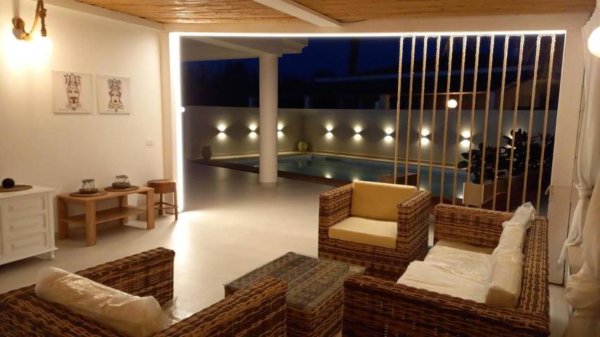 Villa per 6 persone, con giardino, adatto a famiglie con bambini in Santa Maria del Focallo