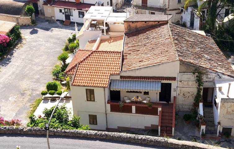 Ferienwohnung für 4 Personen, mit Terrasse in Tropea