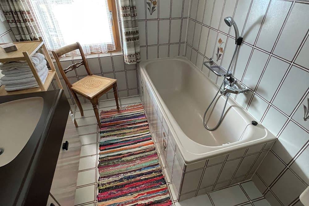Gemütliches Engadinerhaus mit einmaliger Aussicht! in Valchava, Val Müstair