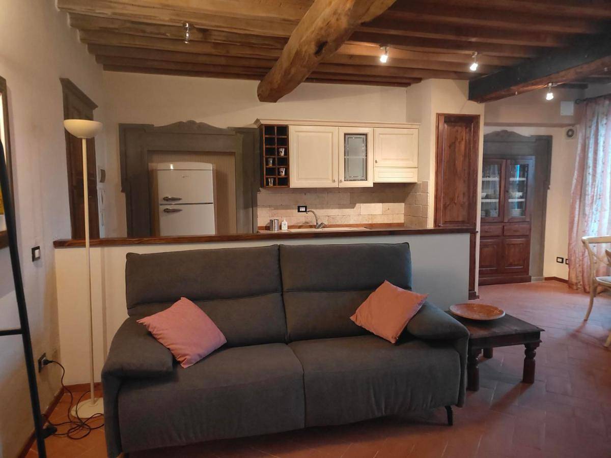 Double Room with Private Bathroom in Castagneto Carducci, Etruskische kust