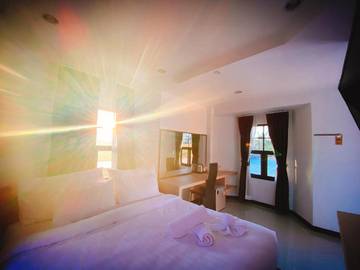 Maison d’hôte pour 2 personnes, avec jardin ainsi que balcon et jacuzzi dans Province de Kamphaeng Phet
