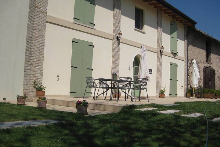 Casa vacanza per 10 persone, con giardino in Provincia di Mantova