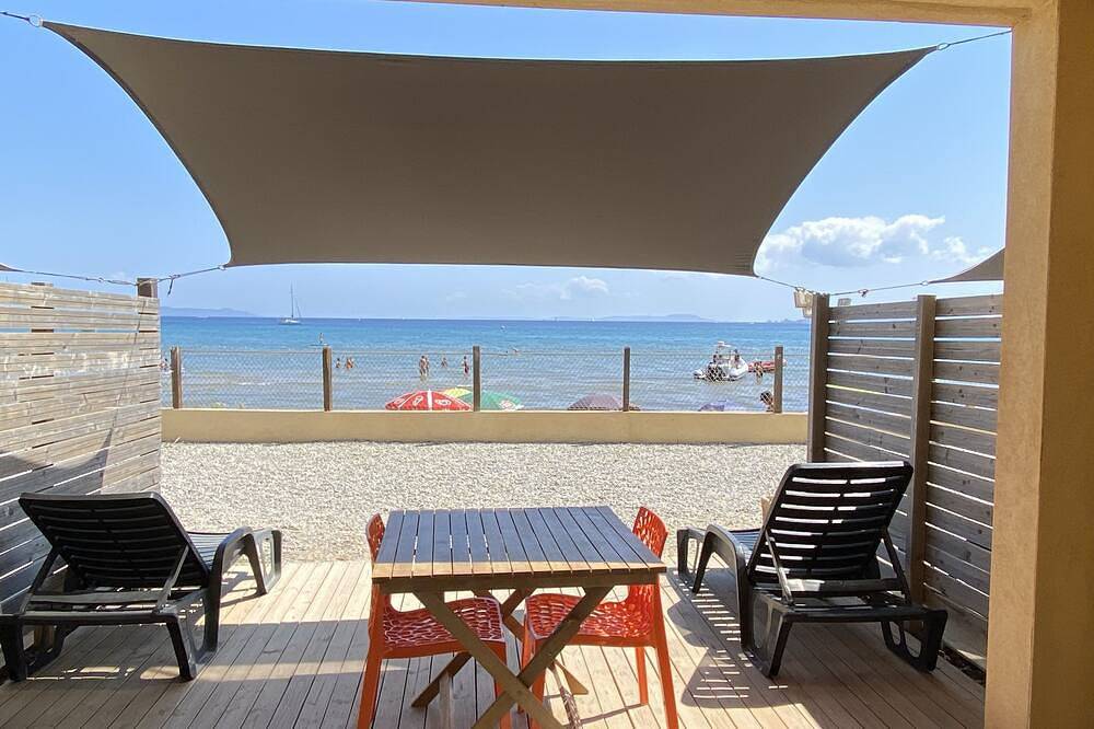 Ganze Wohnung, 24m2  Rdc-Apartment-Superior-Ensuite mit Dusche-Terrasse in La Capte, Hyeres