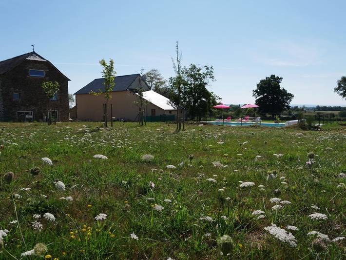 Gîte pour 8 personnes, avec jardin et piscine