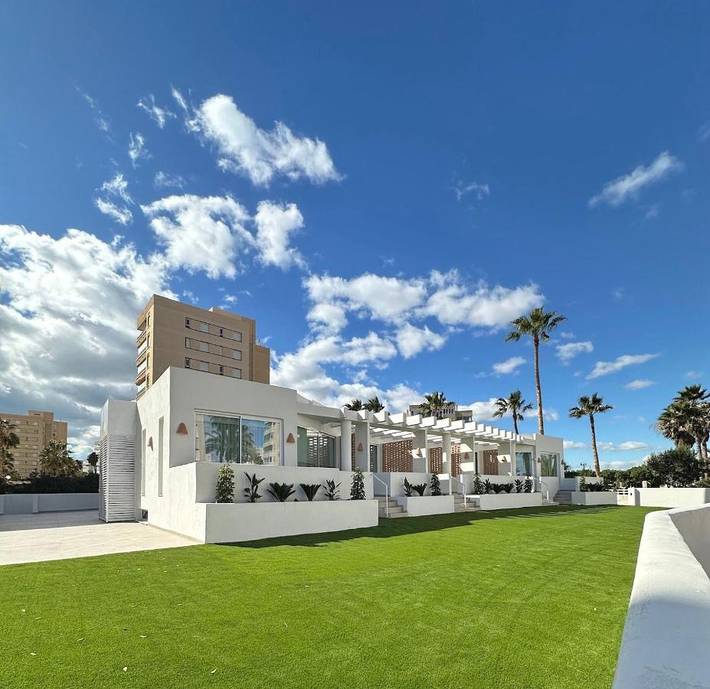 Apartamento para 4 personas, con Terraza y Vistas en Urbanova