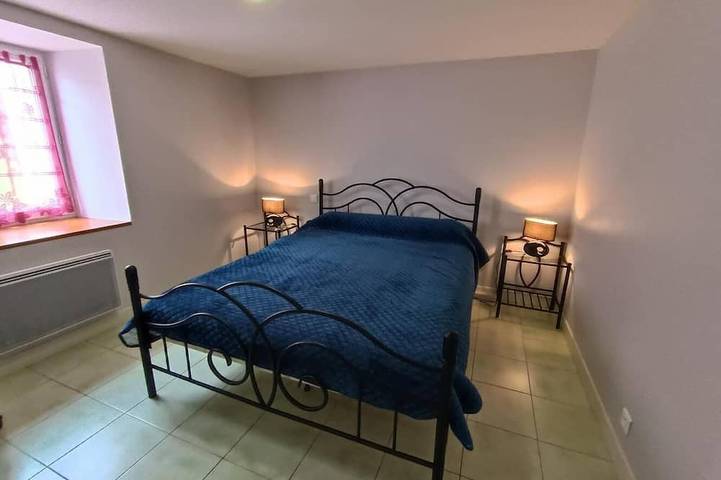 Location de vacances pour 12 personnes, avec jardin et piscine, animaux acceptés à Autoire - 2