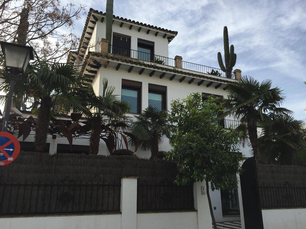 La casa de las pergolas in Bellavista-La Palmera, Sevilla
