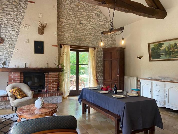 Location de vacances pour 5 personnes, avec jardin ainsi que vue et piscine, animaux acceptés à Langon (Loir-et-Cher) - 4