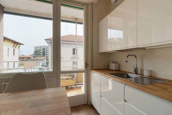 Geheel appartement, Vakantieappartement voor 4 personen met balkon/terras in Milaan, Provincie Milaan
