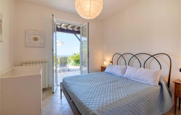 Apartamento de 135 m2 con vistas al mar, aparcamiento y terraza in Littorno, Moneglia
