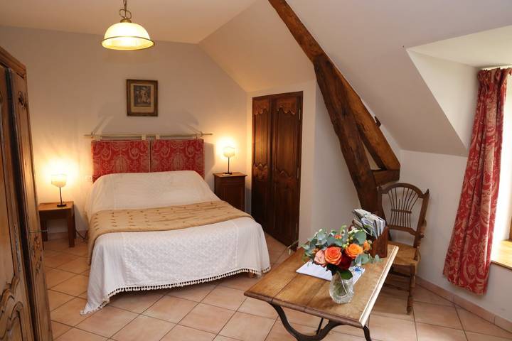 Chambre d’hôte pour 2 personnes, avec jardin dans Parc naturel régional Normandie-Maine