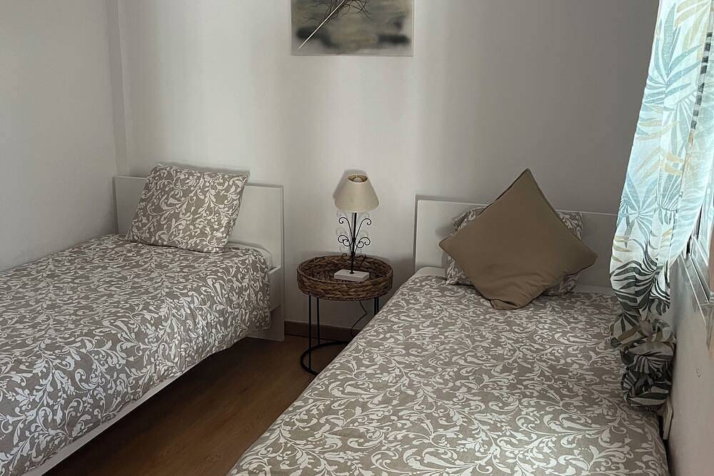 Vacation home right by the sea with a view of Gibraltar in Algeciras, Parque Natural del Estrecho