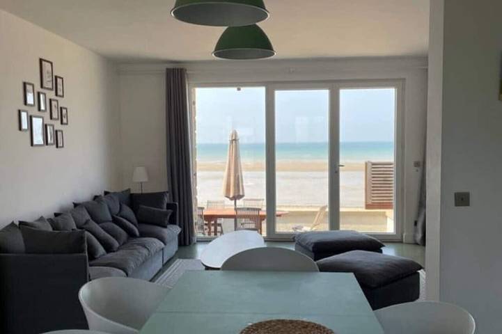 Location de vacances pour 8 personnes, avec terrasse dans Office de Tourisme d'Agon Coutainville