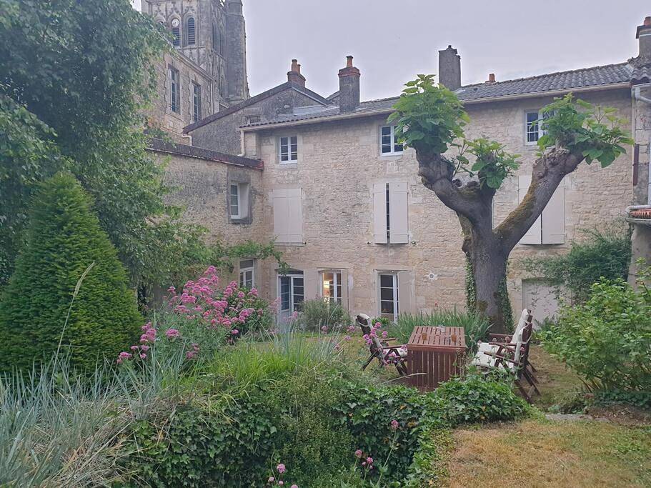 Hidden Treasure in Saint-Maixent-l'École, Région de Niort