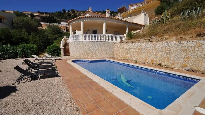 Ferienhaus für 9 Personen, mit Whirlpool und Pool sowie Garten - 1