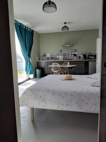 Gîte pour 2 personnes, avec jardin à Ruoms