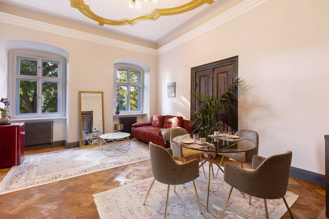 Ganze Wohnung, Ferienwohnung 'Suite' mit Gemeinschaftspool, gemeinsamer Terrasse und Wi-Fi in Querfurt, Saale-Unstrut