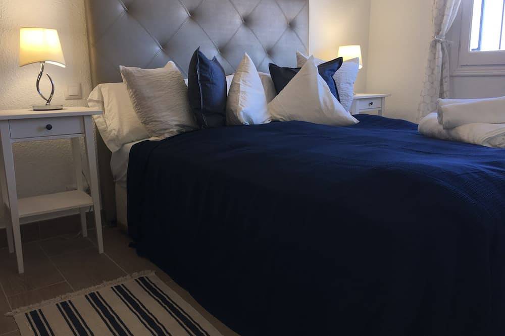 Geheel appartement, Albir Appartement in huis met gemeenschappelijk zwembad, balkon met berg en zeezicht in L'Albir, L'Alfàs del Pi