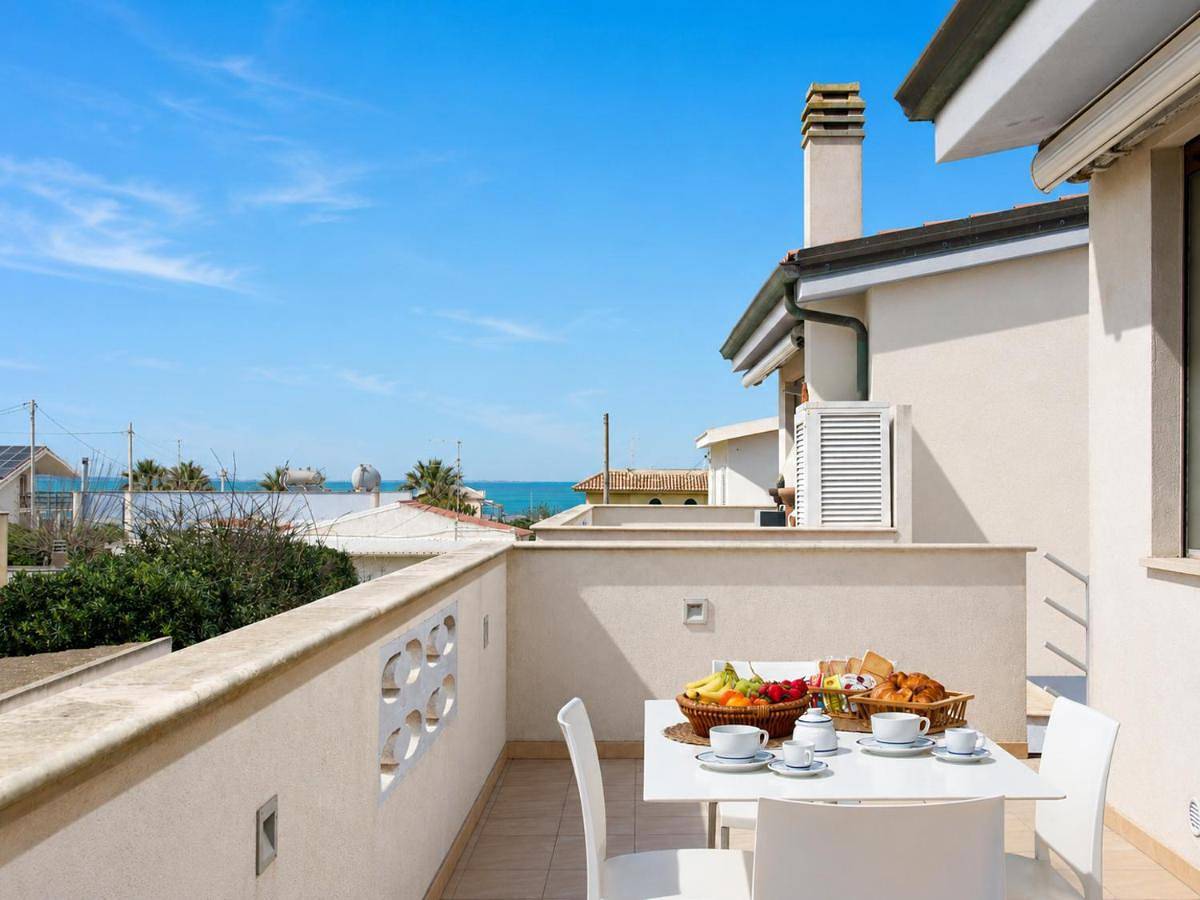 Appartement entier, San Lorenzo Blue Apartments - 150m from the Beach in San Lorenzo, Région de Noto