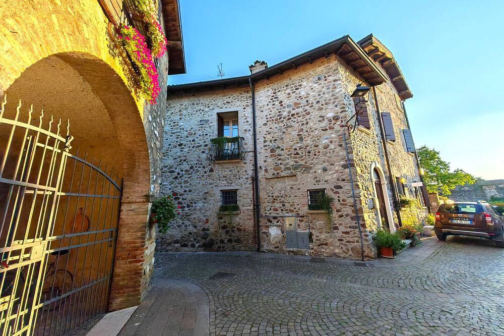 Ganze Wohnung, La Dimora nel Castello in Monzambano, Mantua Provinz