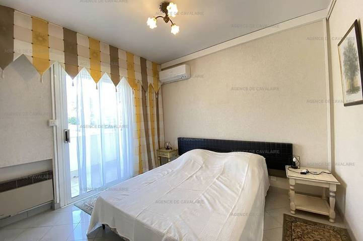 Gîte pour 6 personnes, avec piscine dans Office De Tourisme Cavalaire - 2