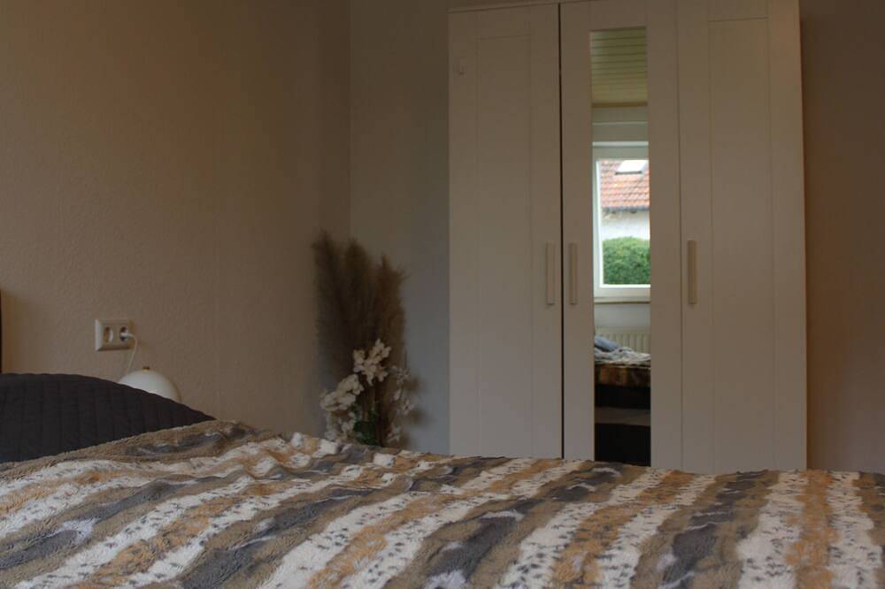 Ganze Wohnung, Zwei Zimmer Wohnung in Heidenheim, Stuttgart Region