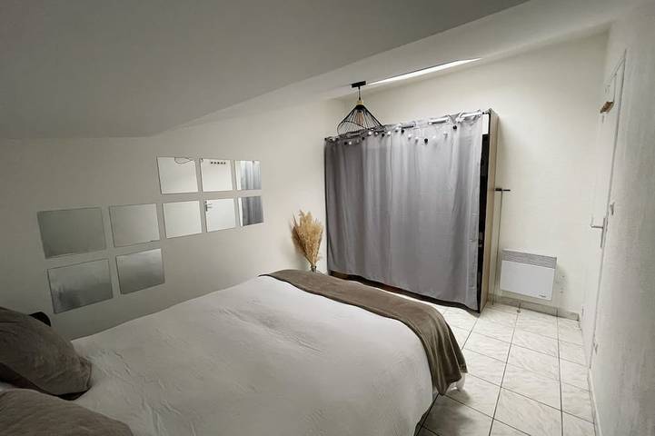 Location de vacances pour 4 personnes, avec jardin à Asnières-la-Giraud - 2