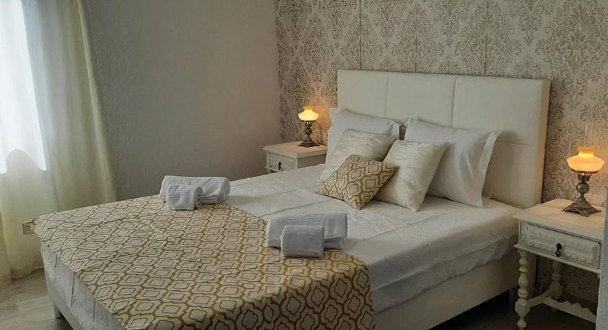 Location de vacances pour 2 personnes, avec terrasse et vue à Borba - 2