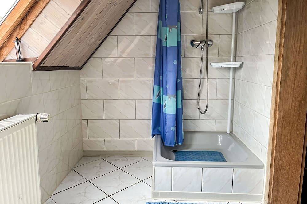 Ganze Wohnung, Angenehme Wohnung für 3 Personen mit  W-Lan, Tv, Innenhof, Haustiere erlaubt und Panoramablick in Ludwigslust-Parchim