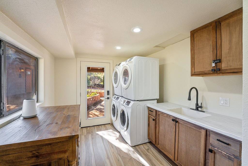 Remodeled, Centrally Located in Sedona 2 Bed / 2 Bath Home in Sedona, Oak Creek Canyon