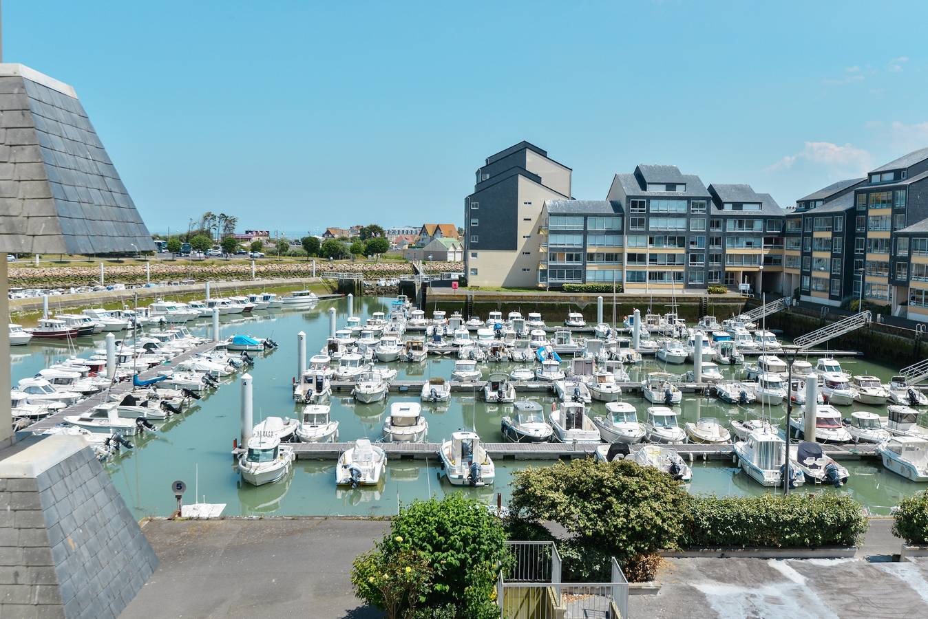 Appartement entier, Le Balcon sur Juno - A 10min à pied de la plage in Courseulles-sur-Mer, Région de Caen
