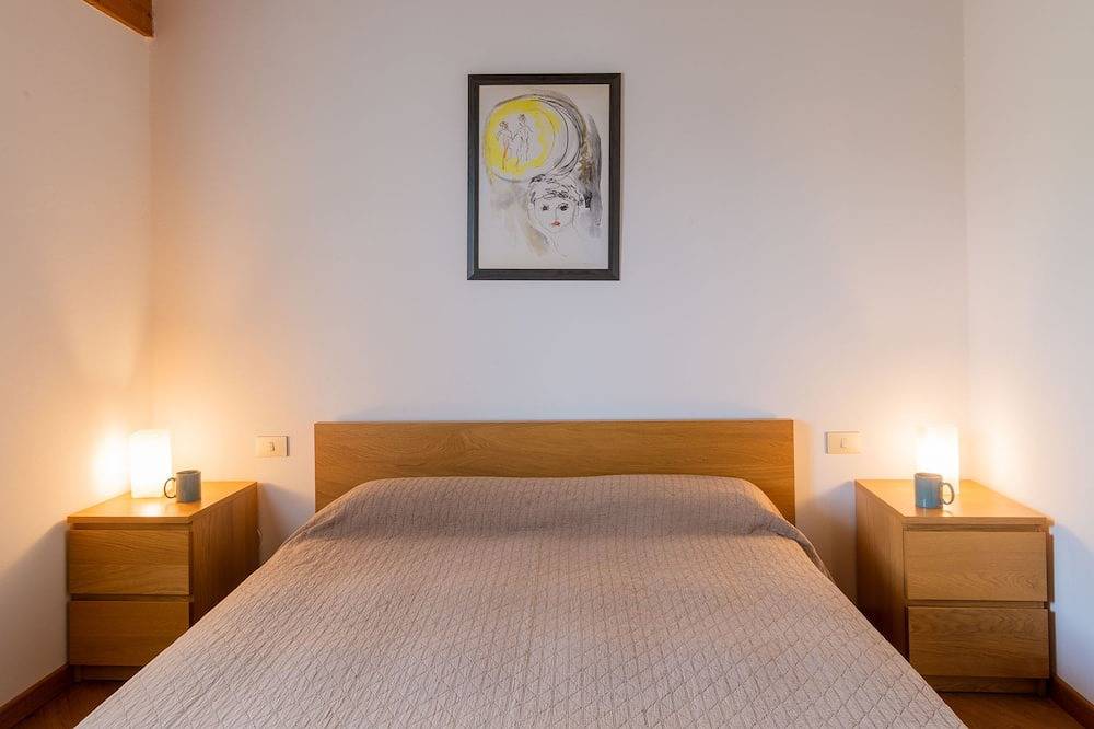 Il Giogo by Interhome in Rongio, Mandello del Lario