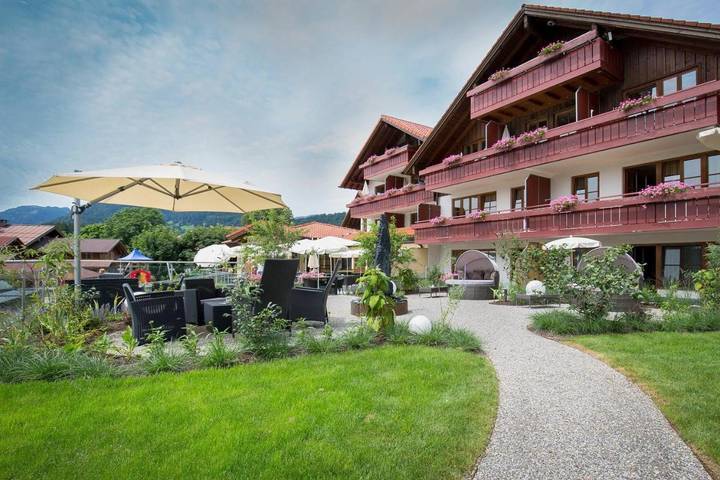 Hotel für 2 Personen, mit Garten und Pool sowie Sauna, kinderfreundlich in Rubi