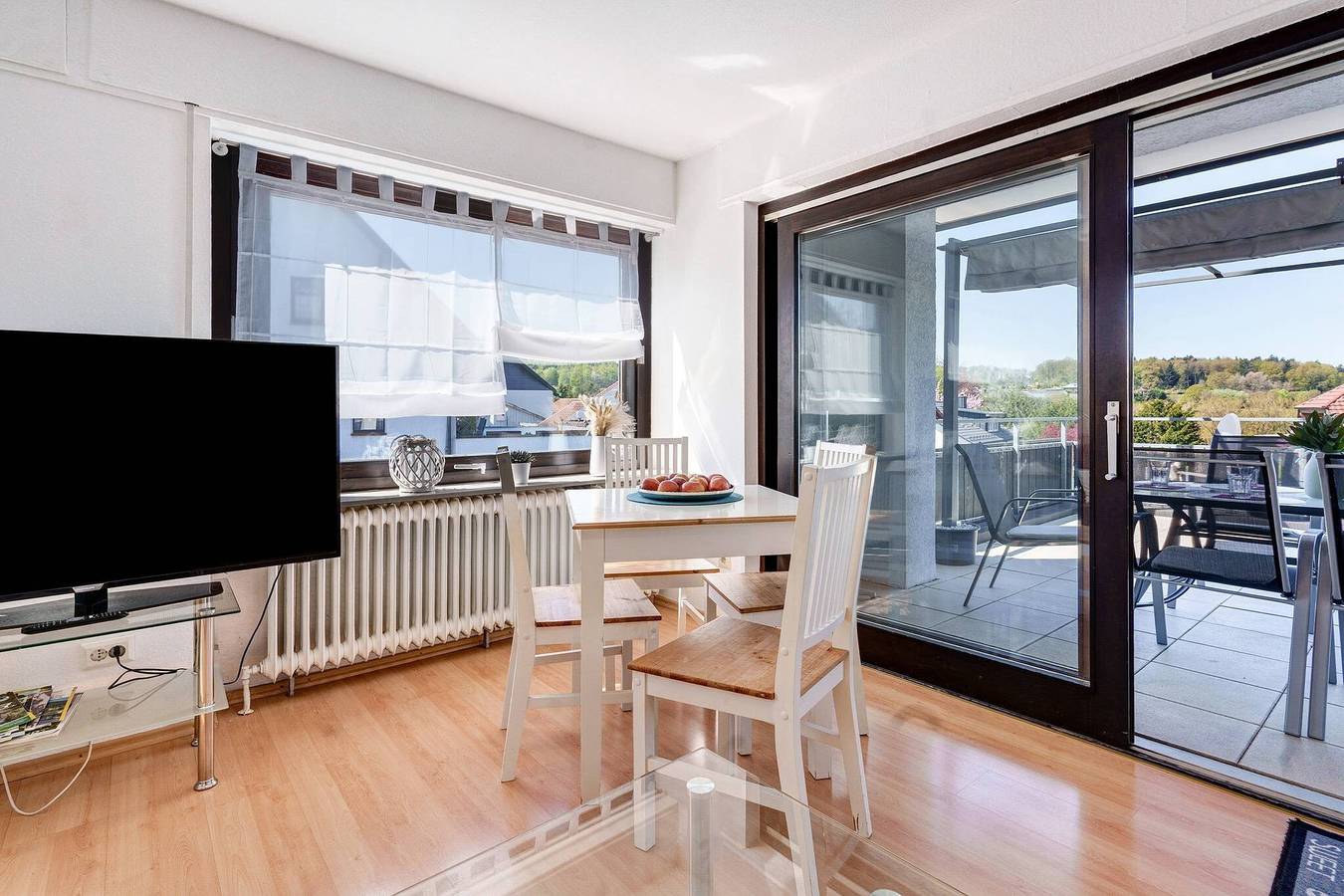 Ganze Wohnung, Apartment „Abendrot“ mit privater Terrasse und Wlan in Engelsbrand, Nordschwarzwald