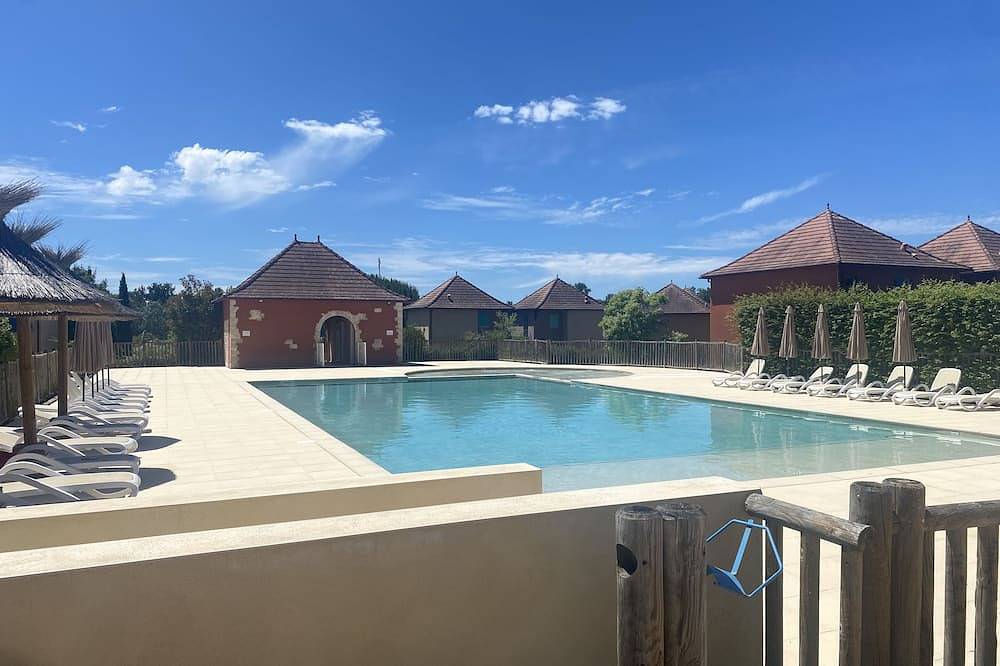 Appartement entier, Résidence Claire Rive. Appartement avec piscine à 25km de Cahors in Prayssac, Quercy